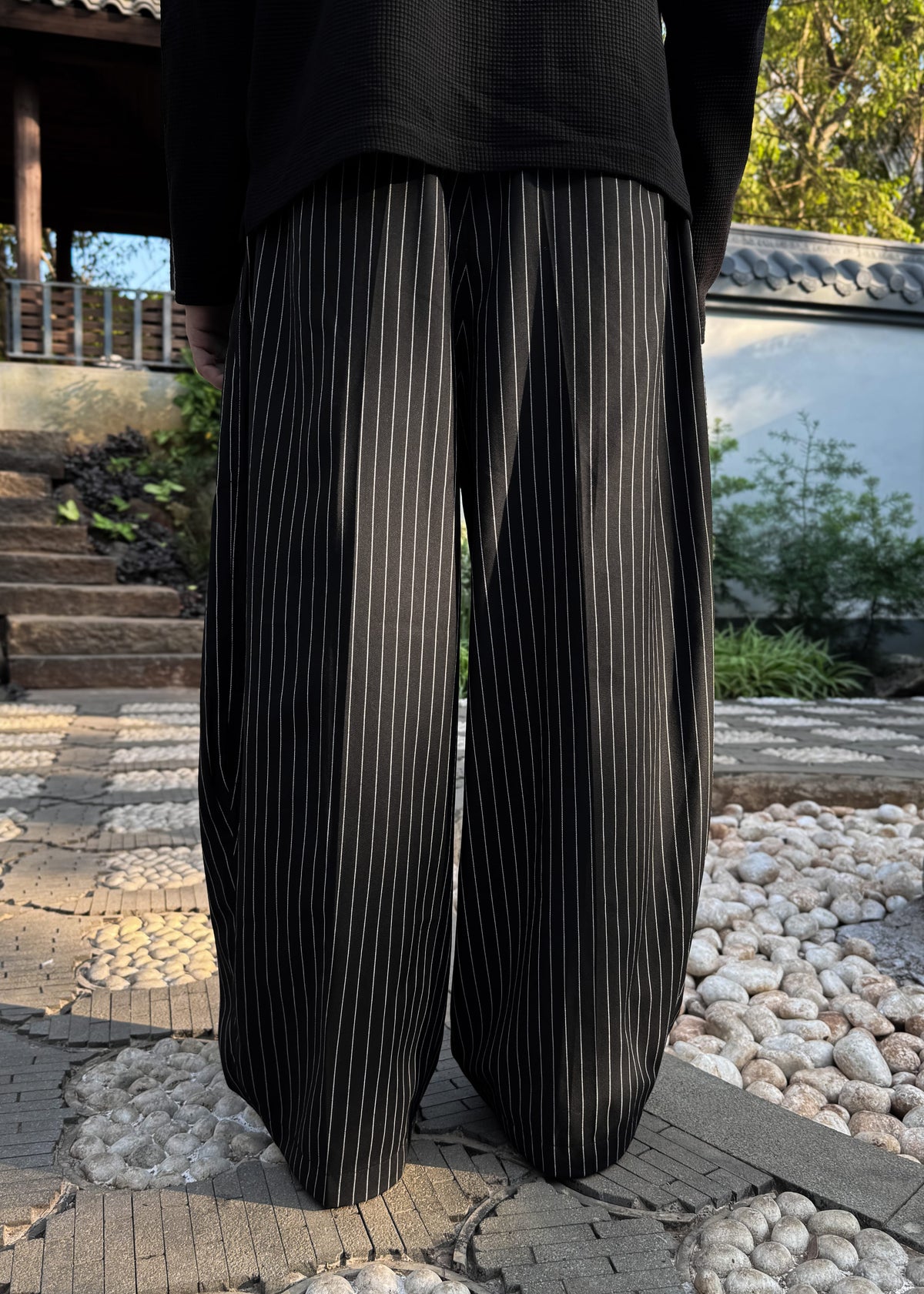STRIPED BAGGY PANTS