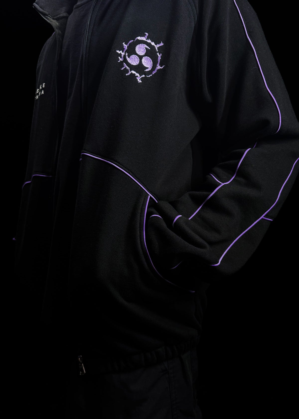 SASUKE UCHIHA / ZIPPER